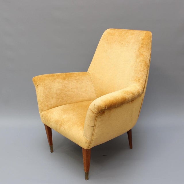 Set of Mid-Century Modern Italian Armchairs in Golden Velvet, 1950s For Sale - Image 4 of 12