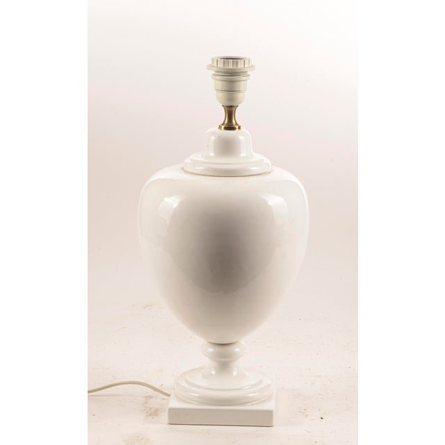Italian White Ceramic Table Lamp, 1980s For Sale - Image 3 of 7