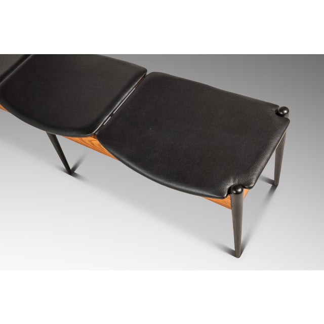 Mid-Century Modern Three Seat Gallery Bench in Oak & Leather Attributed to Arthur Umanoff for Washington Woodcraft, Usa, C. 1960s For Sale - Image 9 of 17