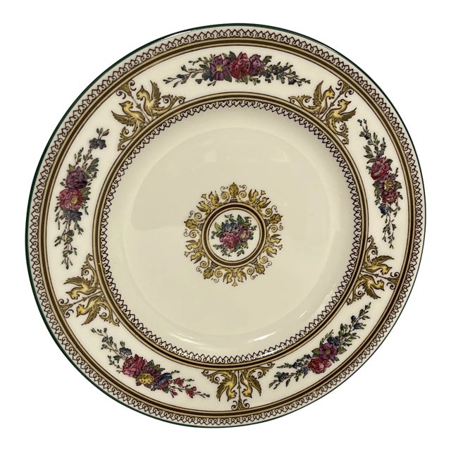 Classical Wedgwood Plate For Sale