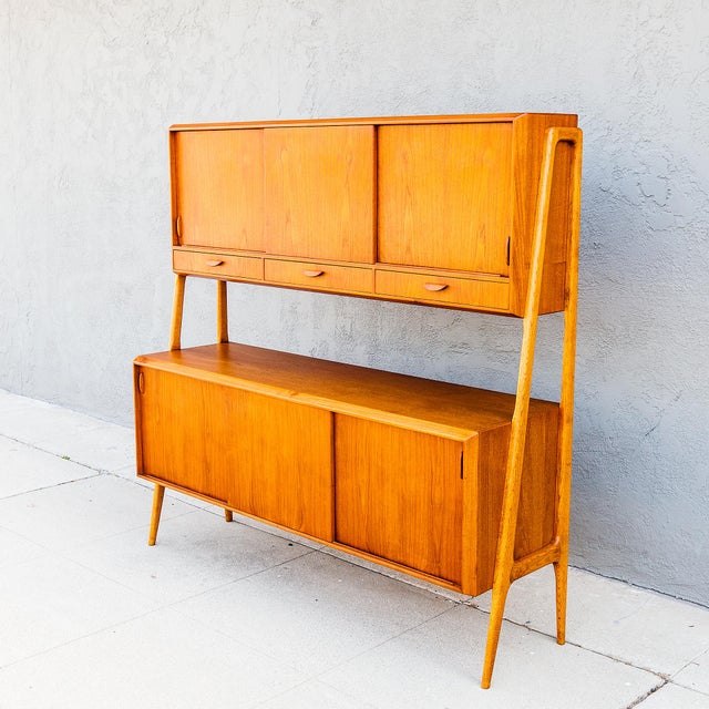 1960s Danish Modern Two Tier Floating Teak & Oak Sideboard by Randers For Sale - Image 13 of 18