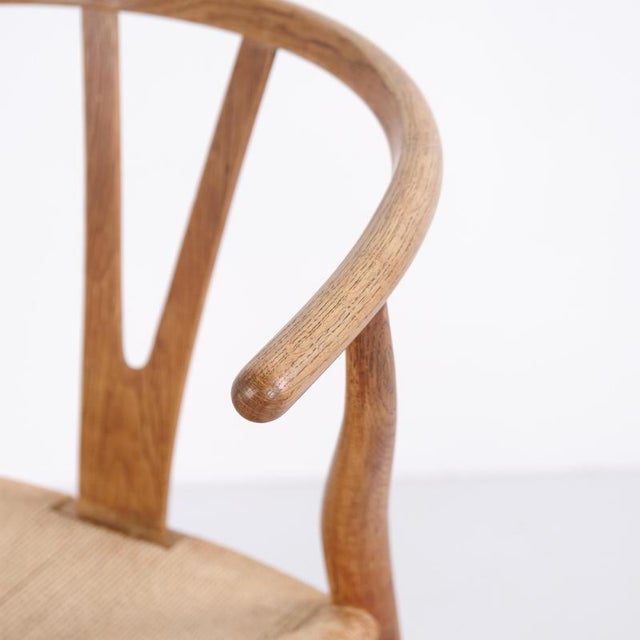 CH24 Oak Dining Chairs with Woven Seats by Carl Hansen & Søn, 1950, Set of 6 For Sale - Image 6 of 12