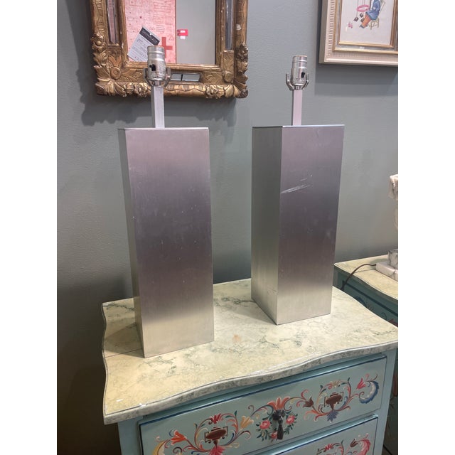 Pair of Vintage Platinum Metal Table Lamps For Sale In New York - Image 6 of 9