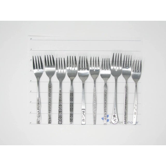 Metal Vintage Floral Mix Match Stainless Steel Silverware Flatware Set – 10 Place Settings Plus For Sale - Image 7 of 13