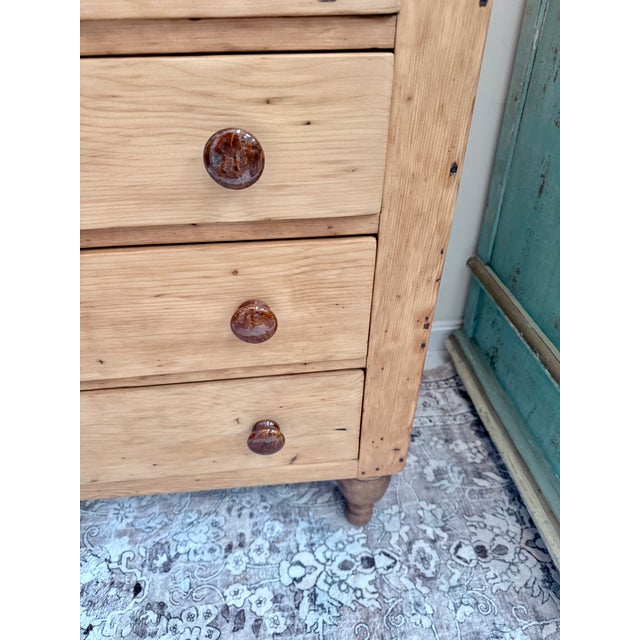 19th Century Scrubbed Pine Chest of Drawers For Sale In Providence - Image 6 of 12