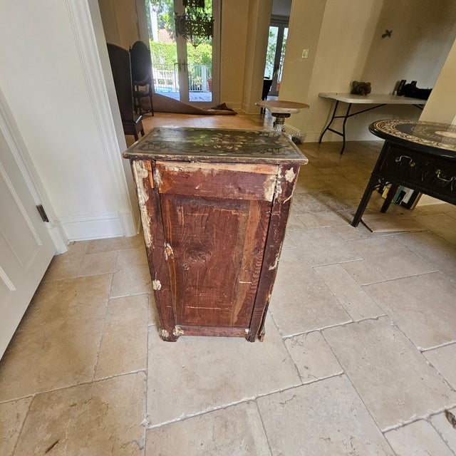 Antique Italian Venetian Hand Painted Single Door Cabinet For Sale In Miami - Image 6 of 9