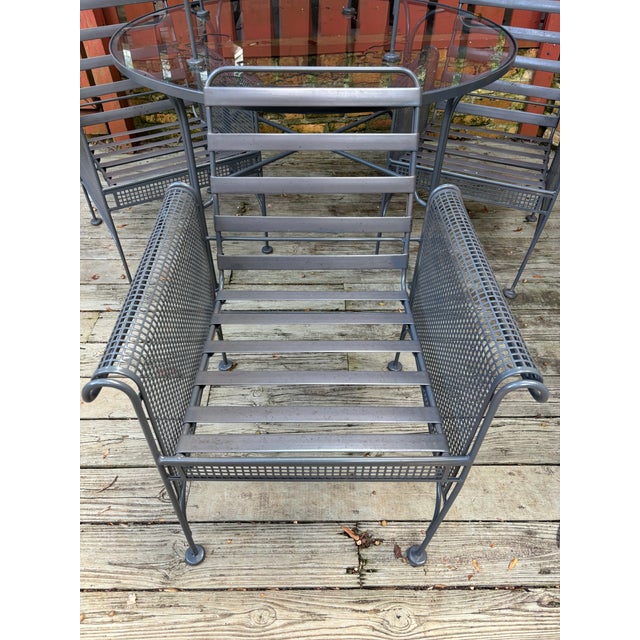1960s Woodard Sculptura Pool Side Dining Table Plus 4 Chairs, Attributed For Sale - Image 9 of 11