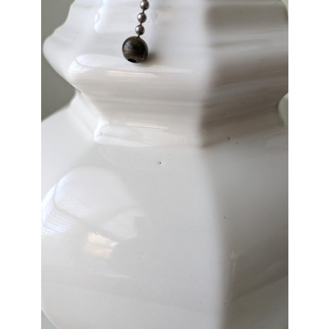 Mid 20th Century Vintage White Ceramic Ginger Jar Lamp For Sale - Image 5 of 6
