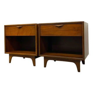 1990s Pair of Lane Mid Century Modern Nightstands / End Tables With Drawer and Open Shelf For Sale