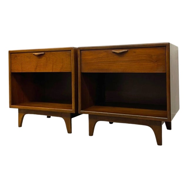 1990s Pair of Lane Mid Century Modern Nightstands / End Tables With Drawer and Open Shelf For Sale