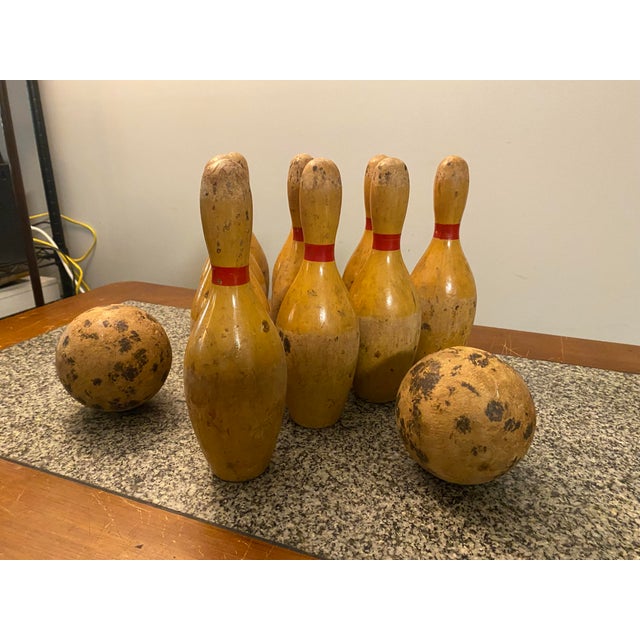 Vintage Table Top 10 Pin Bowling Set - 12 Pieces For Sale - Image 4 of 10