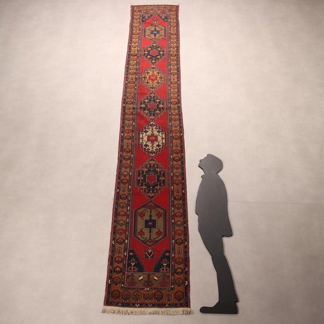 Jorun rug in cotton and wool, fine knot, hand-made. This piece is attributed to the mentioned designer/maker. It has no...