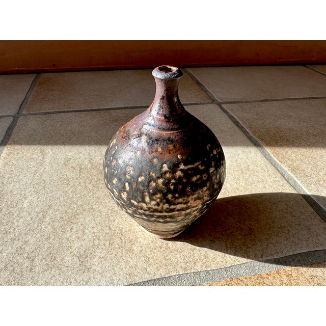 Studio Ceramic Art Single Flower Vase by Gillian Dodds, Australia, 1970s For Sale - Image 12 of 14