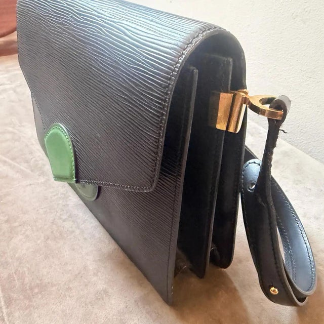 An Authentic 1993 Louis Vuitton Black and Green Epi Leather Hoche Shoulder Bag 4 For Sale - Image 12 of 15