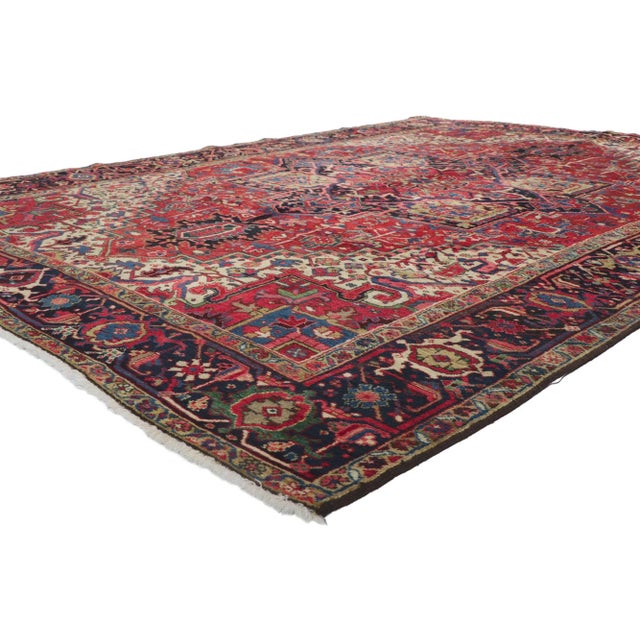 ? Antique Persian Heriz Rug 08'01 x 11'00. ?With its effortless beauty and timeless appeal, this hand knotted wool antique...