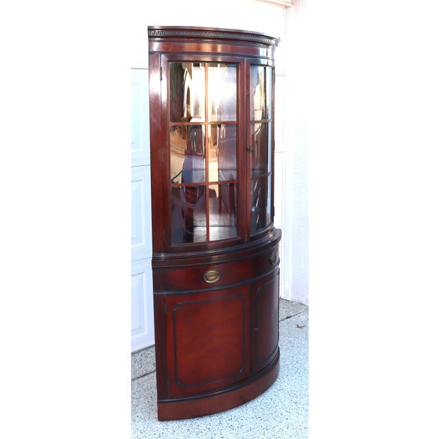 WELCOME AND THANK YOU FOR TAKING THE TIME TO LOOK!! Absolutely gorgeous, Stunning, Drexel corner cabinet in good condition...