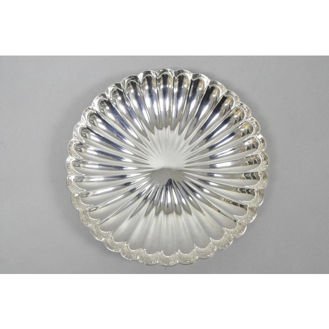 Antique Elkington English Regency 10.5" Round Scalloped Silver Plated Bowl Dish For Sale - Image 10 of 11