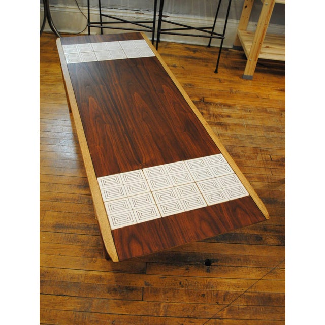 Lane Coffee Table Mid Century : Mid-century Coffee Table By Lane at 1stdibs / Lane acclaim mid century walnut & oak dovetail boomerang coffee table.