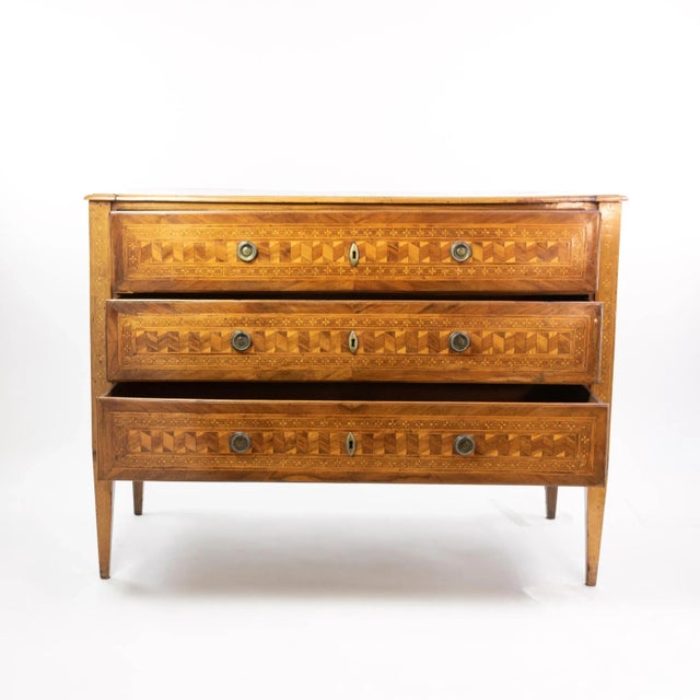 Late 18th Century Neoclassical Inlaid 3-Drawer Commode For Sale - Image 4 of 13