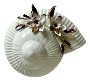 Vintage Italian Capodimonte Porcelain Shell Trinket Box With Plum & Gilt Flowers