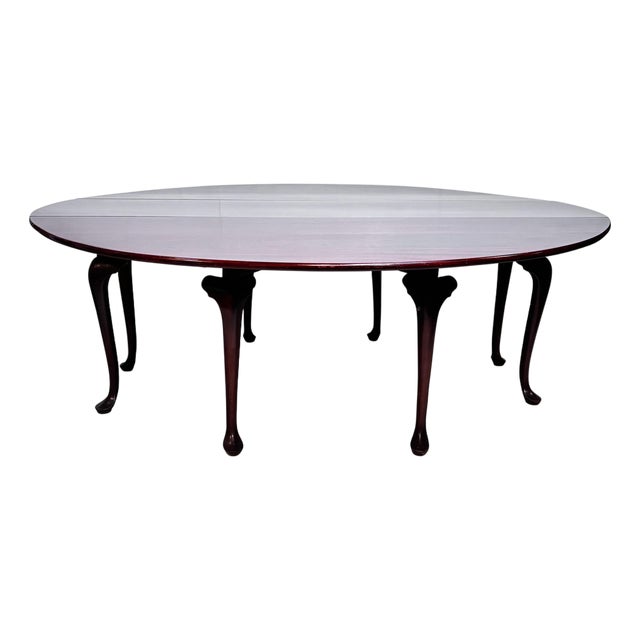 Large Queen Anne Style Mahogany Hunt Table / Drop Leaf Dining Table For Sale