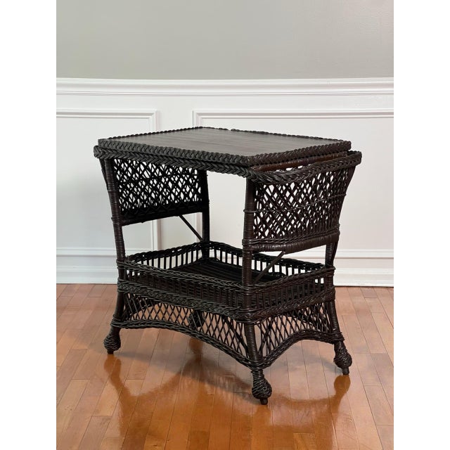 1910s Bar Harbor Wicker Library or Side Table With Magazine Pockets in Brown, C. 1915 For Sale - Image 5 of 18