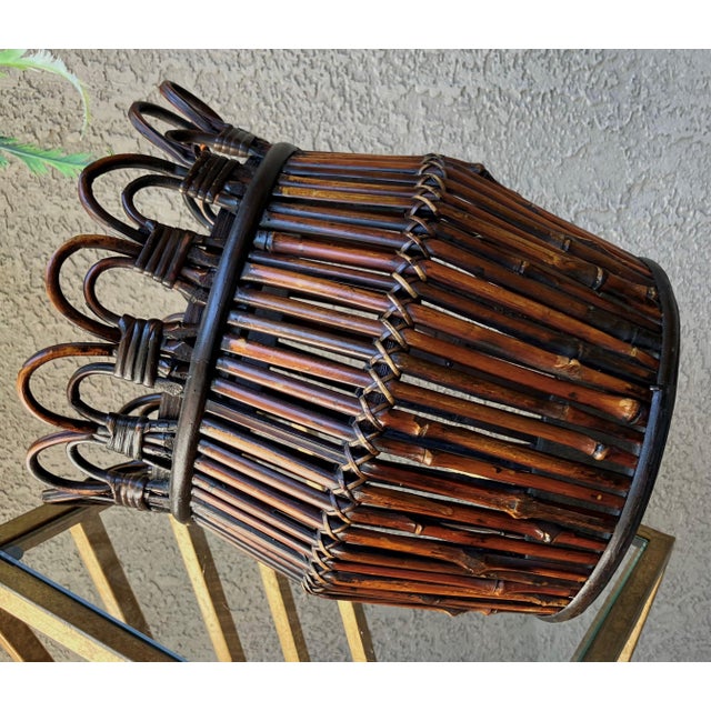 Late 20th-Century Handcrafted Pencil Bamboo "Looped Crown" Rim Cachepot / Planter Basket For Sale - Image 15 of 18