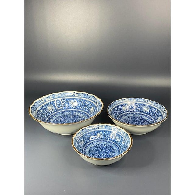 Vintage Japanese Blue and White Porcelain Serving Bowls from Seto Ware, Set of 3 For Sale - Image 6 of 11