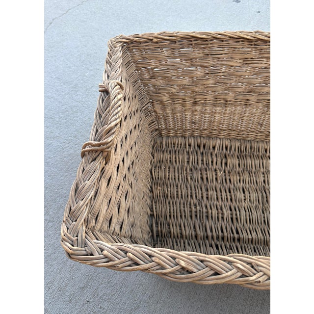 Vintage French Rustic European Rectangle Basket For Sale - Image 4 of 6