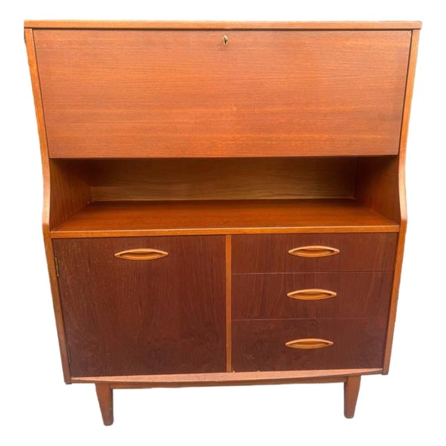 Mid Century Modern Jentique Secretary/ Writing Desk/ Bureau 1960s For Sale