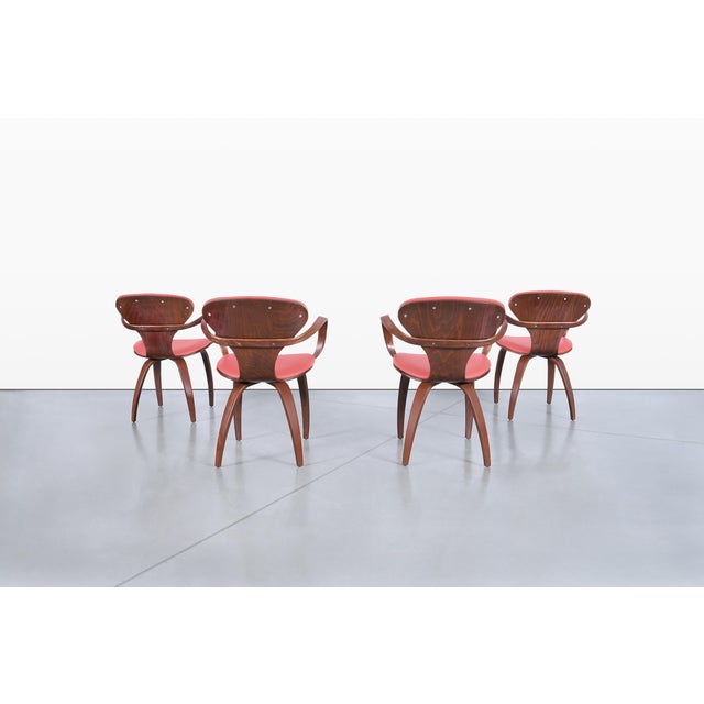 1980s Vintage Sculptural “Pretzel” Armchairs by Plycraft For Sale - Image 5 of 14