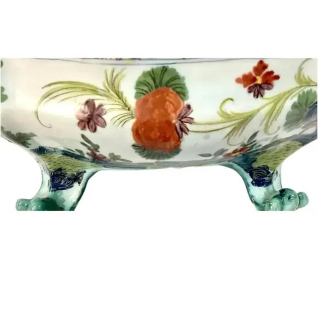 Ceramic 19th Century Italian Faenza Garofano Covered Tureen With Handles For Sale - Image 7 of 10