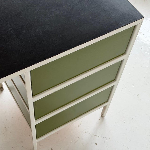 Metal 1960s Steelframe Desk Attributed to George Nelson for Herman Miller For Sale - Image 7 of 9