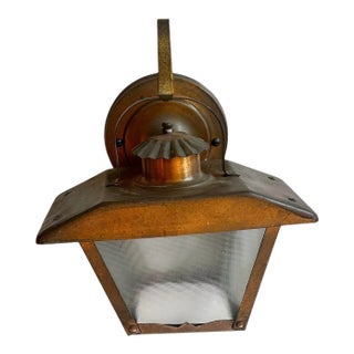Copper and Frosted Reeded Glass Wall Sconce, Circa 1920 For Sale
