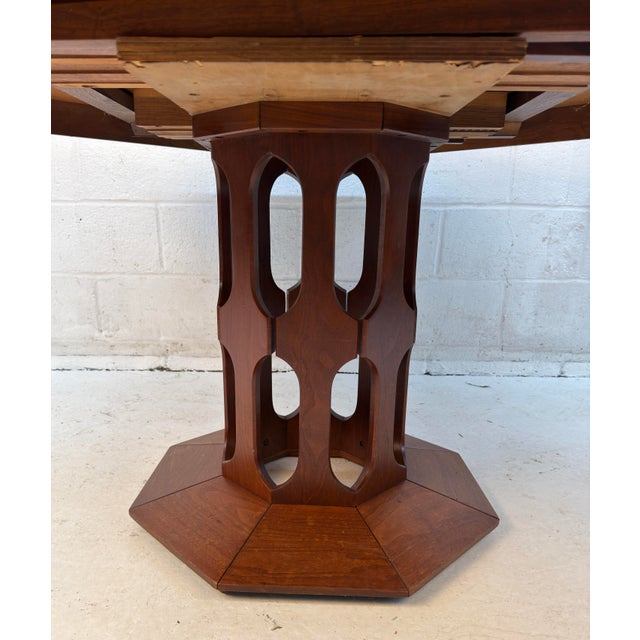 Mid-Century Modern Octagonal Expanding Dining Table by Walter of Wabash For Sale - Image 11 of 14