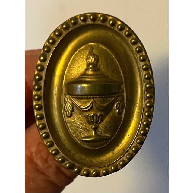 American Antique Early 19th Century American Federal Neoclassical Brass Mirror Support or Picture Hook With Urn Decoration Circa 1810 - 1820 For Sale - Image 3 of 10