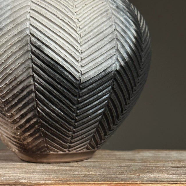 1980s Vintage Pit Fired Etched Postmodern Earthenware Vessel by Nancee Meeker For Sale - Image 5 of 6