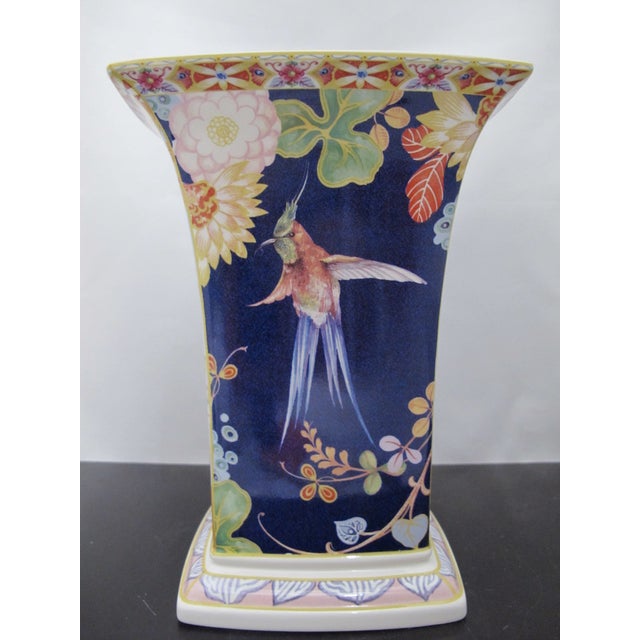 1990s Spode Java F1994 Exotic Bird & Flower 4 Panel Garden Vase For Sale - Image 5 of 8
