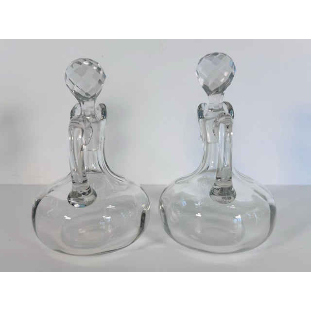 Vintage Eapg Handblown Glass Cruets W/ Etched Philadelphia City Seal, Pair For Sale In Boston - Image 6 of 11