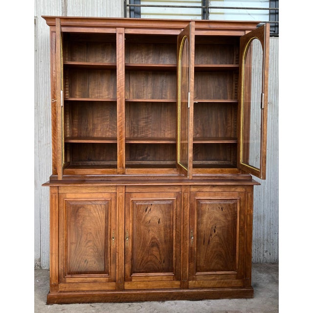 Early 20th Century Bookcase or Vitrine in Spanish Pine with Three Arch Glass Doors For Sale - Image 18 of 18