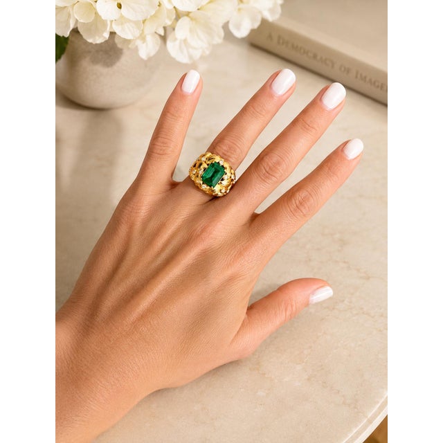 Vintage Etruscan-Style 18K Gold Emerald and Diamond Ring For Sale - Image 12 of 13