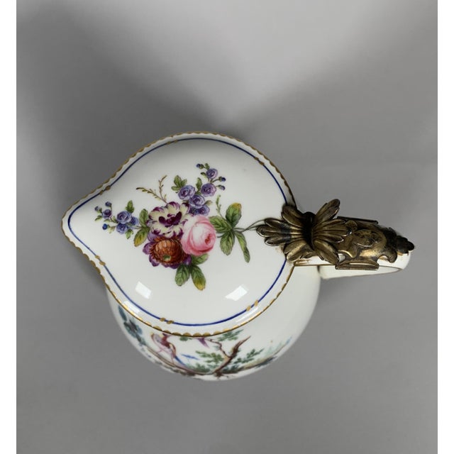 Covered Porcelain Water Jug ​​from Sèvres, 1757 For Sale - Image 13 of 15