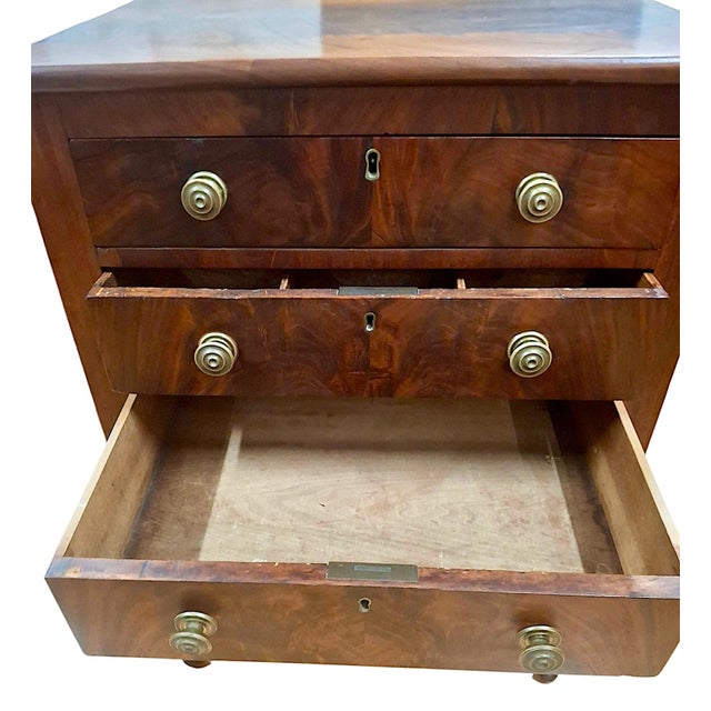 19th-Century American Federal Mahogany Three-Drawer Worktable For Sale - Image 12 of 12