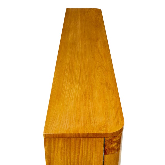 Low Mid-Century Scandinavian Elm and Burr Open Bookcase, 1950 For Sale - Image 4 of 10