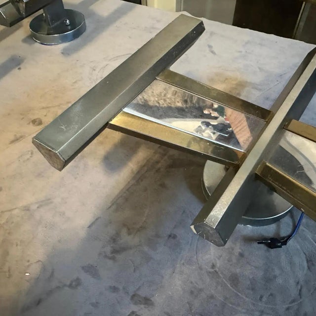 Sciolari, Roma 1960s Mid-Century Modern Brass and Steel Italian Wall Sconce by Gaetano Sciolari For Sale - Image 4 of 16