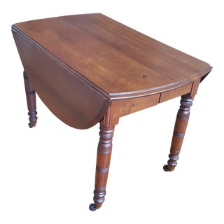 Early 20th Century French Country Oval Drop Leaf Table For Sale