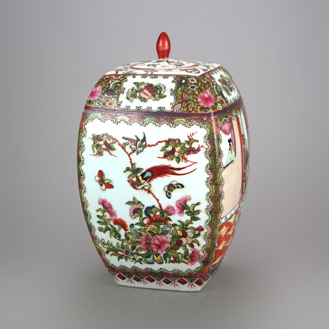 Early 20th Century Chinese Rose Medallion Enameled Porcelain Lidded Urn For Sale - Image 6 of 8
