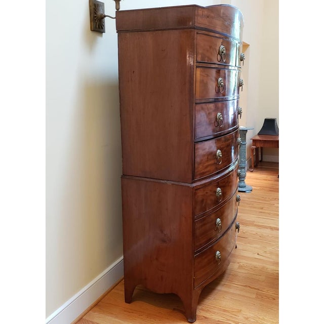 English Regency Mahogany Bow-Front Chest-on-Chest With Ebony Inlay & Lion-Head Pulls, C. 1810–1820 For Sale - Image 4 of 10
