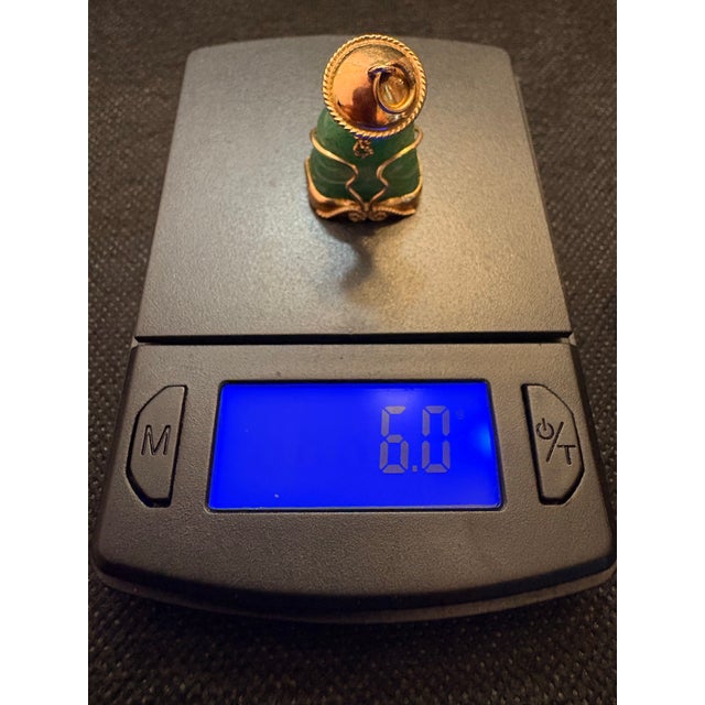 14k Yellow Gold Pendant With Hand Carved Jade Sitting Buddha With Chinese Hat. For Sale - Image 11 of 12
