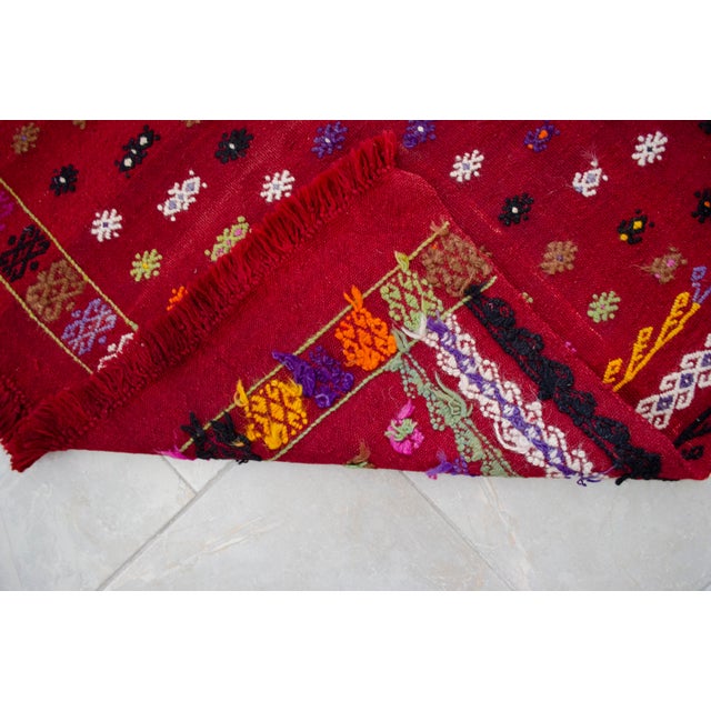 Vintage Turkish Runner Rug Handmade Embroidered Wool Kilim Rug Hallway Runner Rug Kitchen Decor - 3′2″ × 11′4″ For Sale - Image 10 of 14